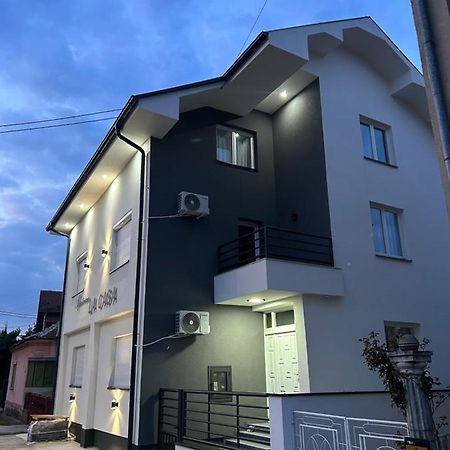 La Casa Apartments ยาโกดินา ภายนอก รูปภาพ