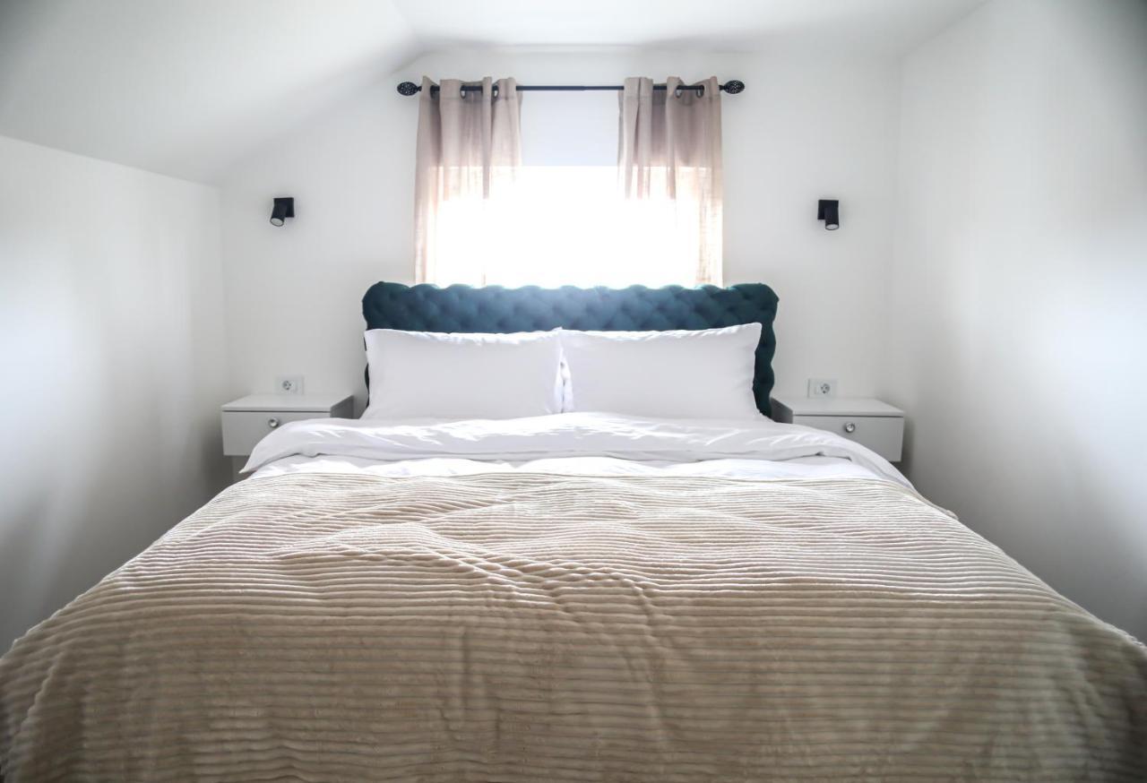 La Casa Apartments ยาโกดินา ภายนอก รูปภาพ